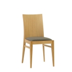Moderní, elegantní jídelní židle. KIRA Materiál dub masiv. Sedák čalouněný, výběr z 86 látek. Nabízíme i s možností pevného, nečalouněného sedáku. 